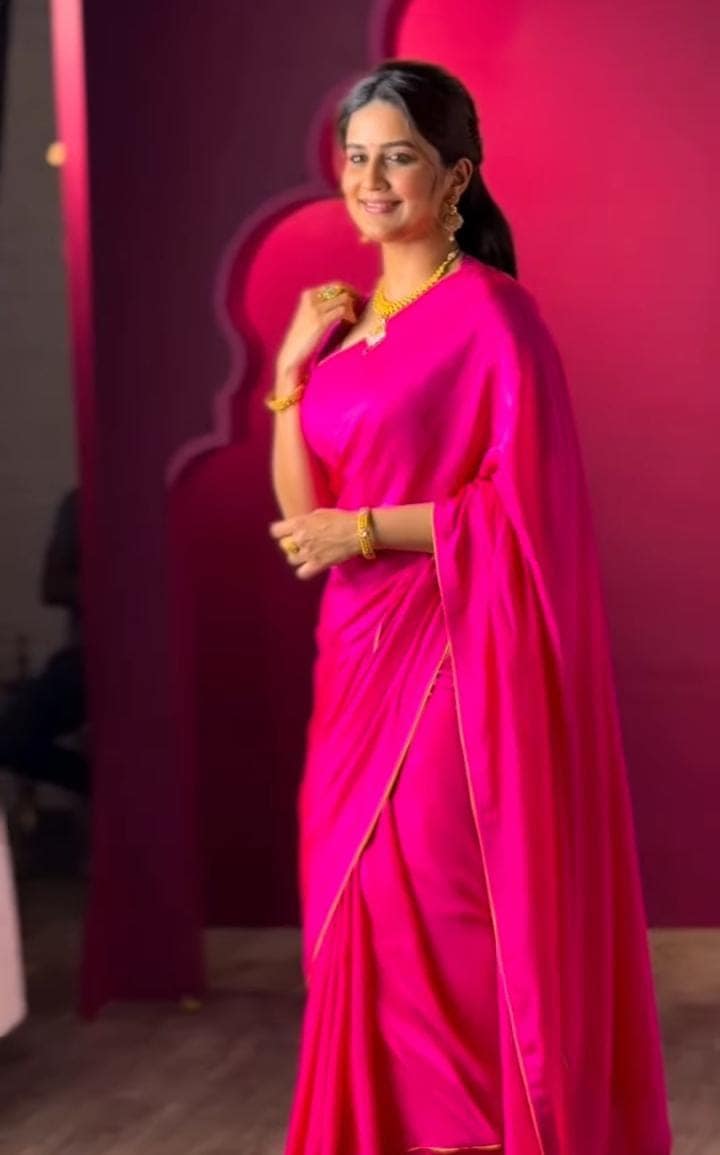 Vaidehi Parashurami pink silk saree