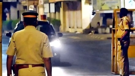 Jalgaon police operation, Muktainagar crime crackdown, Jalgaon fugitives arrest, property crime prevention Jalgaon, theft and robbery arrests, Maharashtra police combing, Jalgaon law enforcement news, crime control Jalgaon, police inspections Jalgaon,