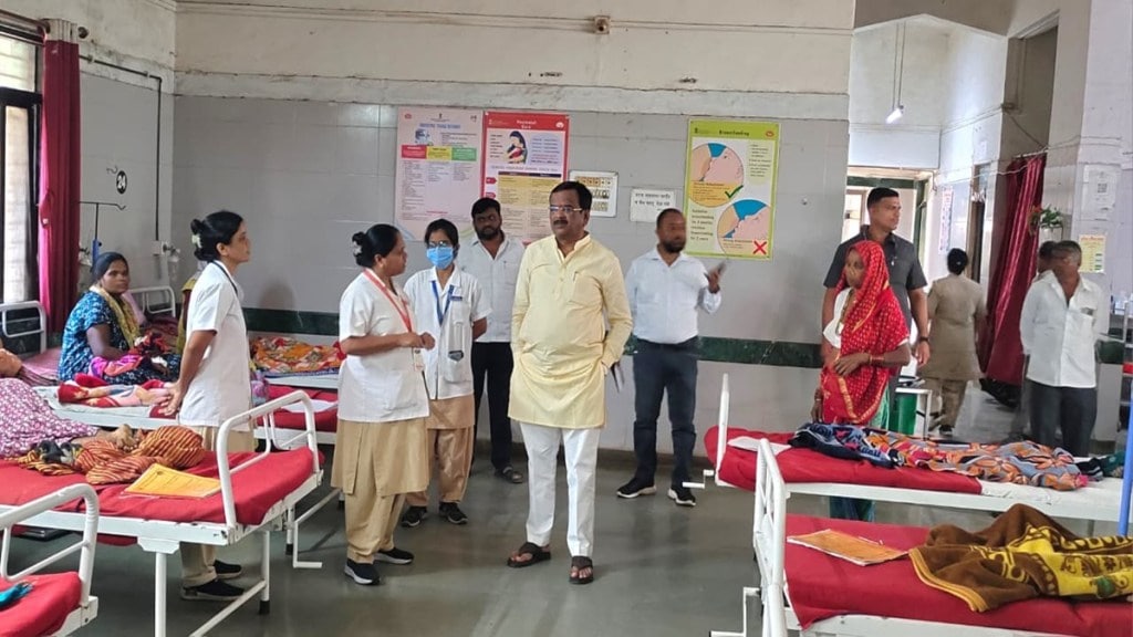 Nashik government hospital issues, Kalwan sub-district hospital problems, doctor absenteeism in Nashik, medicine shortage hospitals Nashik, Nashik hospital cleanliness concerns, patient care Nashik government hospitals,