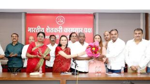 akshaya naik declared shetkari kamgar party candidate for alibag municipality