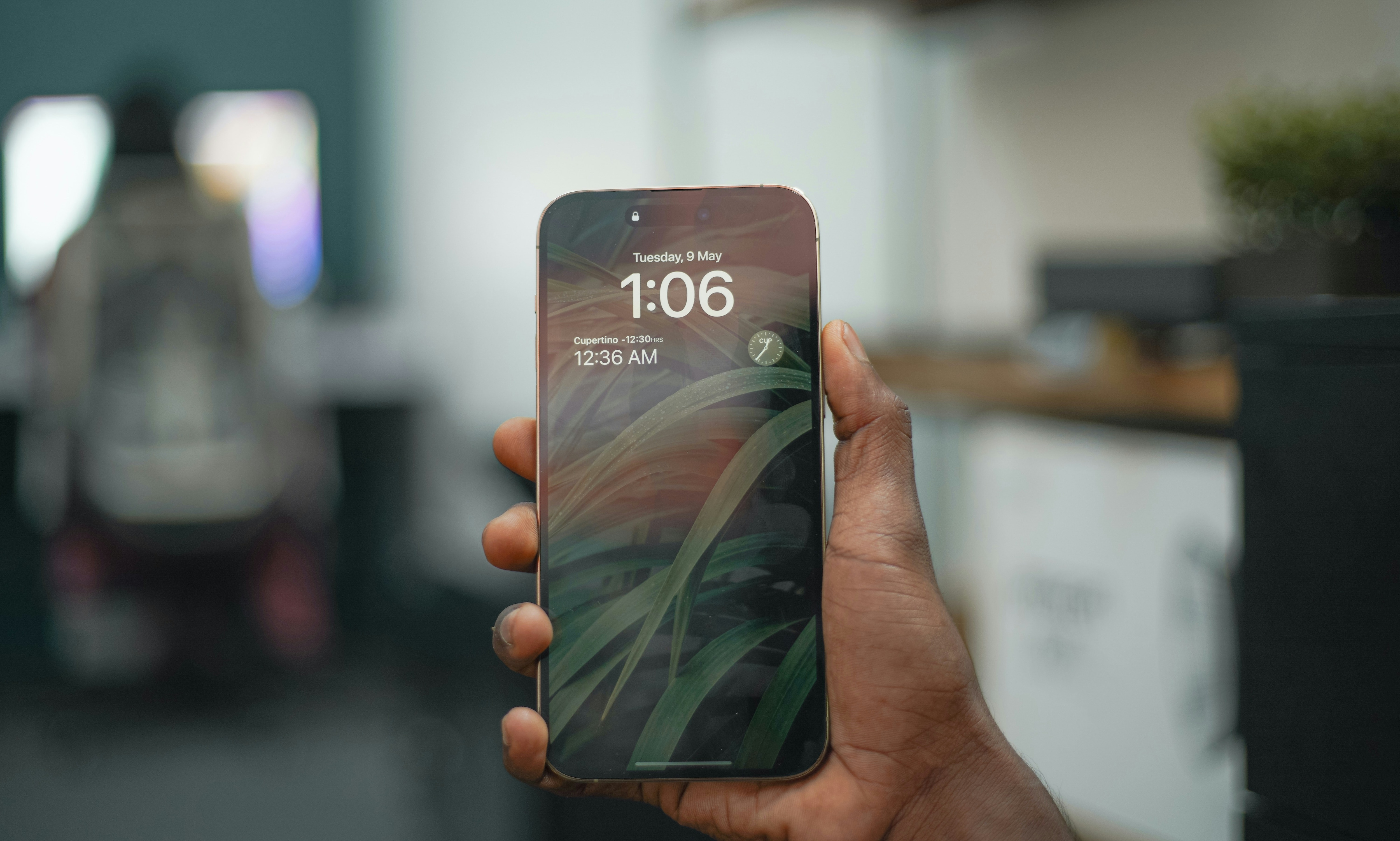 iPhone 14 available on Flipkart with huge discount, bank and exchange offers