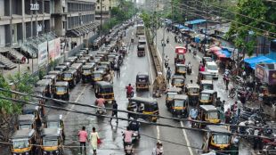 Illegal rickshaw stands worsen traffic chaos in Vasai Virar