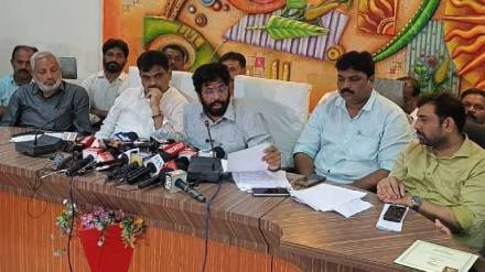 bachchu Kadu warns farmers not to vote for ruling parties including BJP bachchu Kadu warns farmers not to vote for ruling parties including BJP