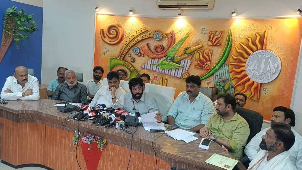 bachchu kadu calls off nagpur mahaelgar-protest-after govt assurance