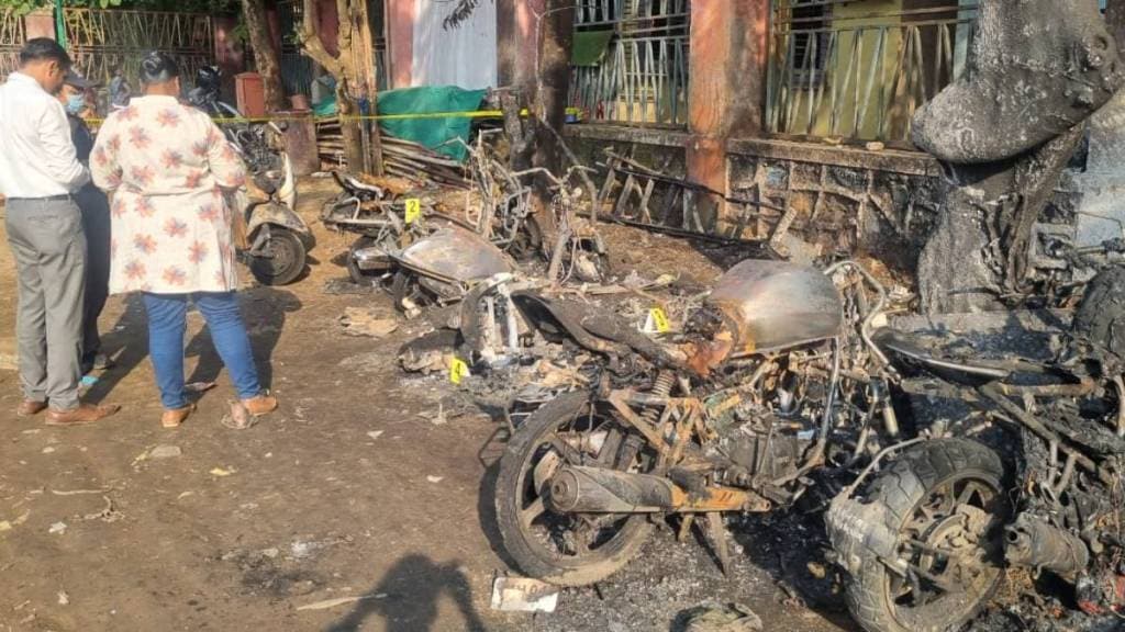 youth sets vehicles on fire youth sets vehicles on fire