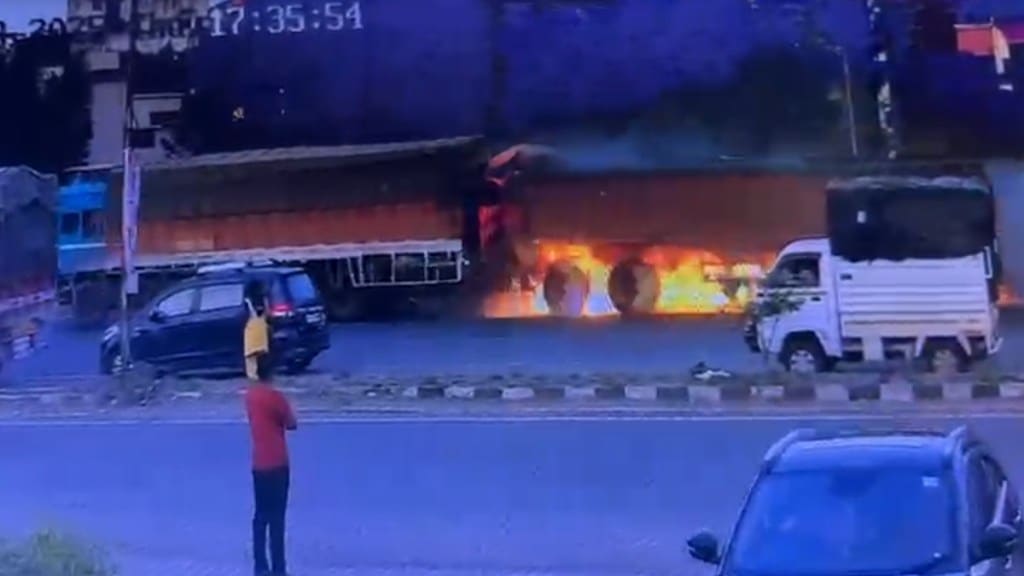 navale bridge accident video loksatta news