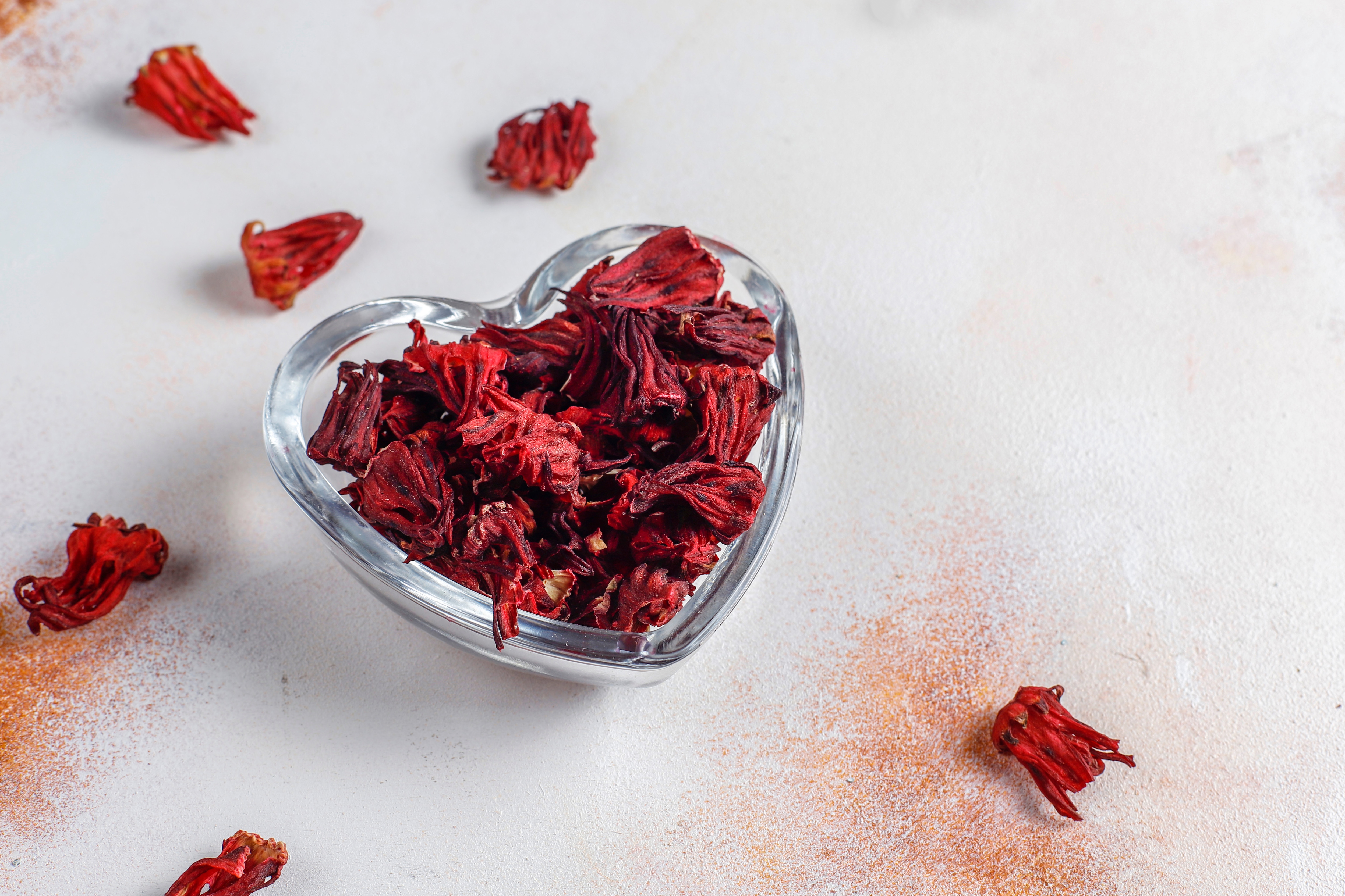 Hibiscus-infused almond oil for strong and shiny hair