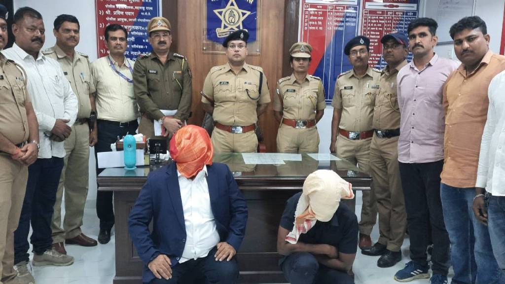 Fake pmo officer arrested at bjp spokespersons daughter wedding Fake pmo officer arrested at bjp spokespersons daughter wedding