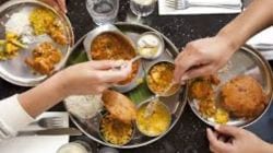 हिवाळ्यात भूक जास्त लागते म्हणून काहीही खाणे योग्य आहे का ?