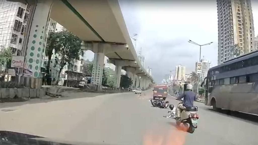 Ghodbunder road video of accident viral video rash driving Ghodbunder road video of accident viral video rash driving