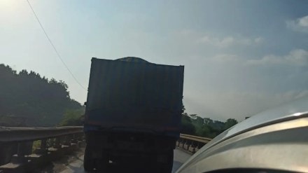 Palghar heavy vehicles banned on manor wada route Palghar heavy vehicles banned on manor wada route