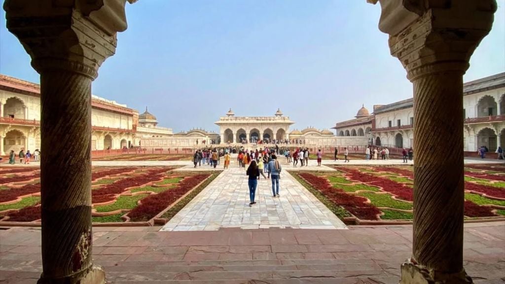 Agra Trip | Tajmahal Trip | Taj Mahal Tour Plan | Tajmahal Agra Tour | famous tourist places in agra | Tajmahal Photo