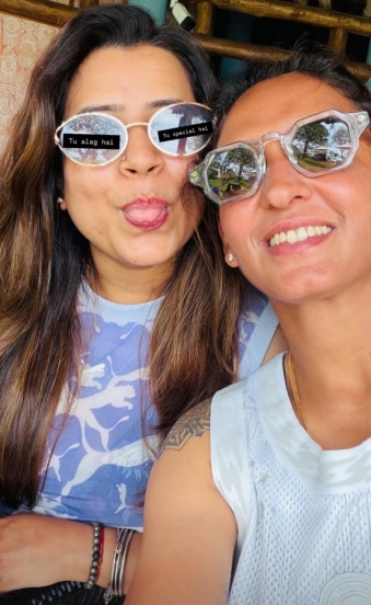 Harmanpreet Kaur with Nupur Kashyap