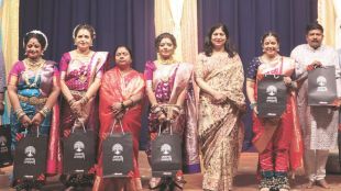 love and lavani showcase traditional lavani at loksatta abhijat litfest thane