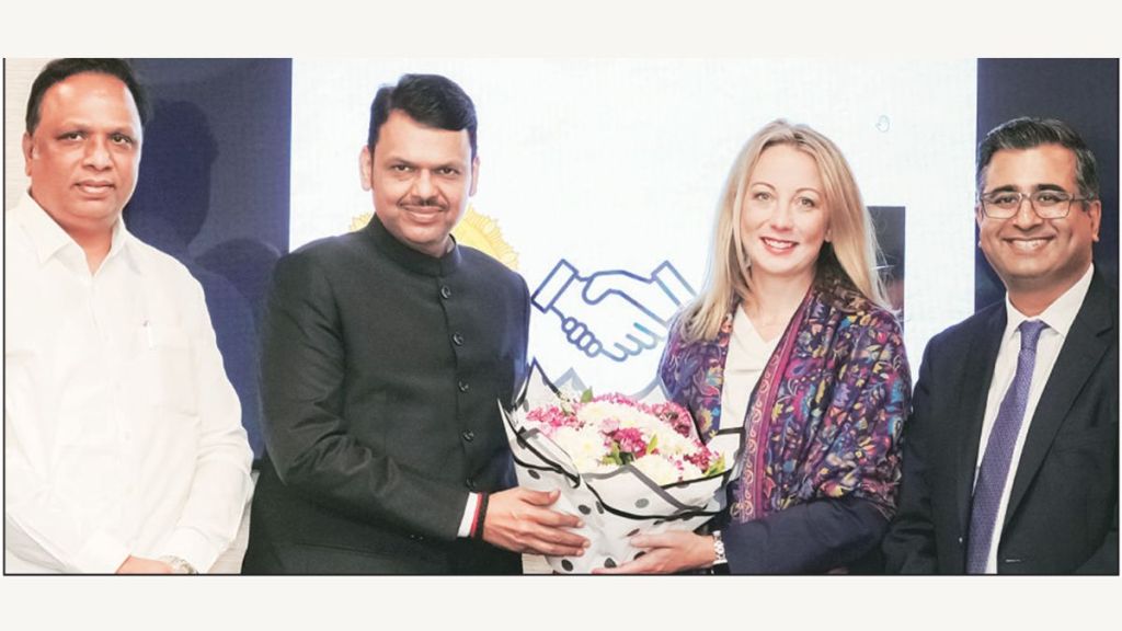 maharashtra government signs mou with Elon Musk starlink for satellite internet