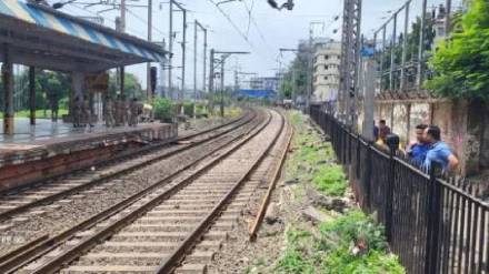 मुंब्रा रेल्वे अपघात: दोन रेल्वे अभियंत्यांविरोधात गुन्हा दाखल (लोकसत्ता टिम) 