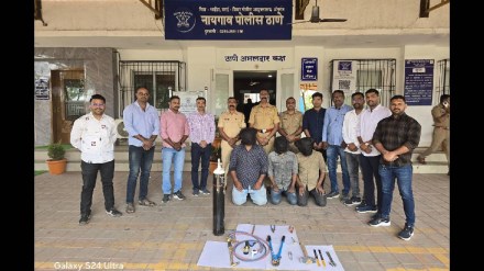 Attempted theft at a bullion shop in Naigaon; Three arrested