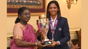 president Droupadi murmu honors Indian womens world cup winner team in delhi