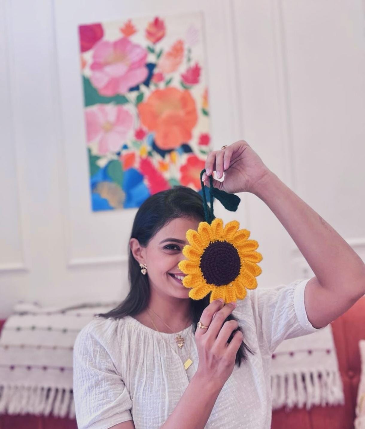 tharala tar mag priyanka tendolkar new home in mumbai at 29th floor