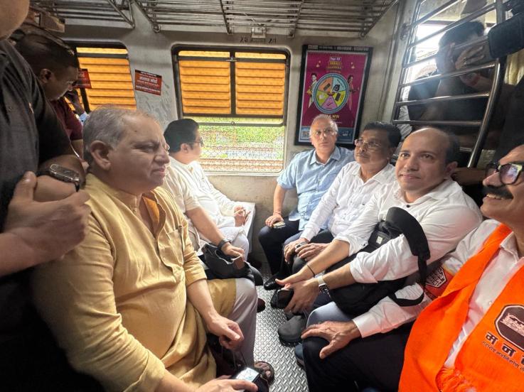 raj-thackeray-mumbai-rally