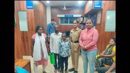 Six-year-old boy leaves home in anger; taken into custody by parents with the help of railway police