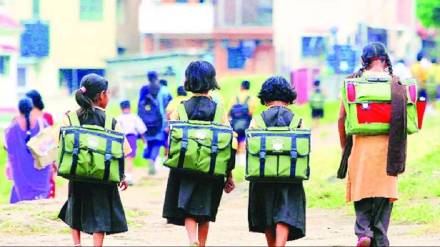 Due to rain in Thane, some schools allowed students to wear sandals instead of shoes Due to rain in Thane, some schools allowed students to wear sandals instead of shoes