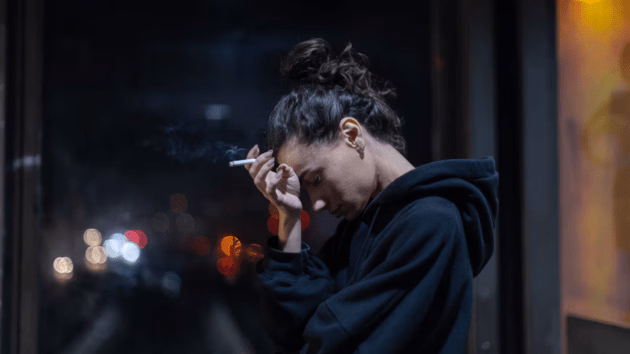 Young people with early grey hair problems reason