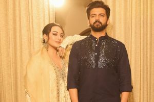 sonakshi sinha husband zaheer Iqbal says i am not going to convert her when they visits mosque for the first time