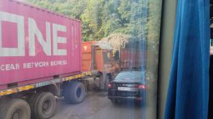 live traffic Ghodbunder road news