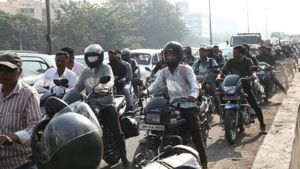 Mumbai Bengaluru highway traffic news