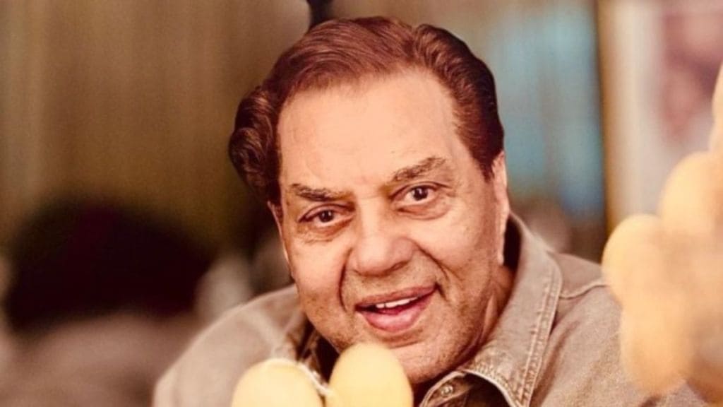 veteran bollywood actor dharmendra admitted to hospital kept in the icu doctors give health update veteran bollywood actor dharmendra admitted to hospital kept in the icu doctors give health update