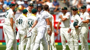ashes series fourth test begins australia vs england match at Melbourne