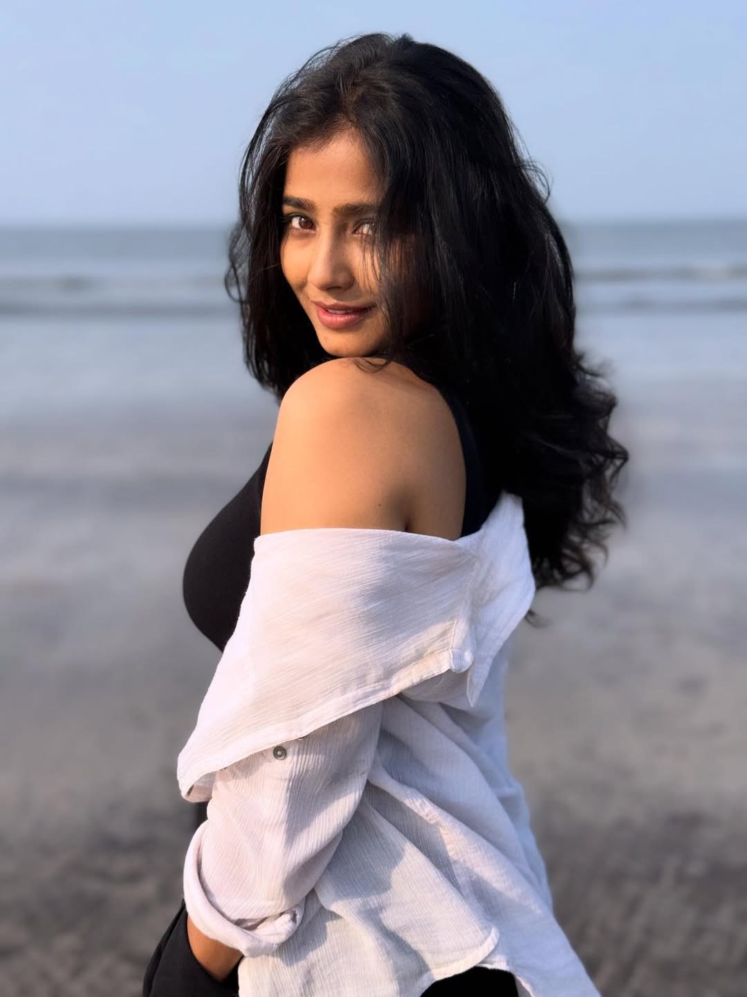 Devmanus Tv Serial Fame Actress Asmita Deshmukh Green Paithani Saree ...