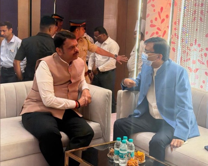 CM Devendra Fadnavis meet sanjay raut