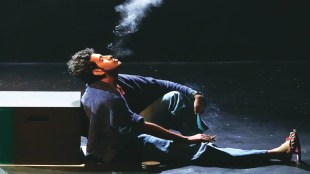 Sathecha Kay Karaycha Play Review Atul Pethe Rajiv Naik Marathi Natak Postmodern Era Modernist Art Vs Commercial Success Drama lokrang