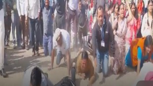 Teachers protest Nagpur Yashwant Stadium salary issues hunger strike health condition worsens Education department