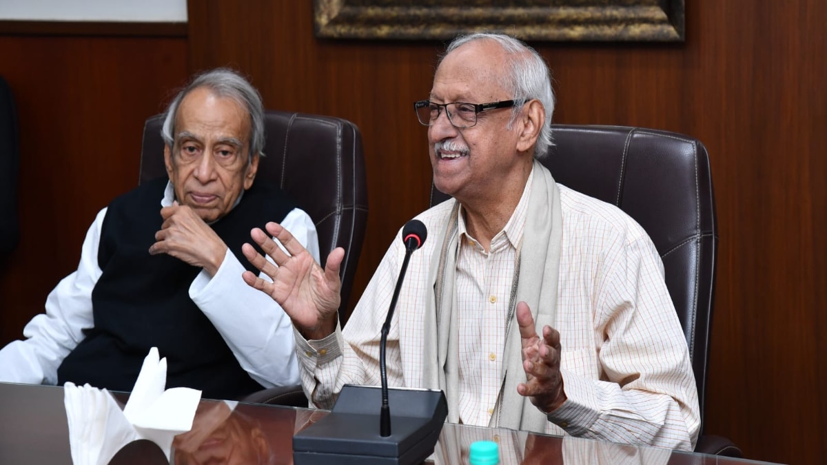 Damodar Mauzo Writer Language Imposition Reaction MGM Sambhajinagar Policy Literary Marathi Konkani