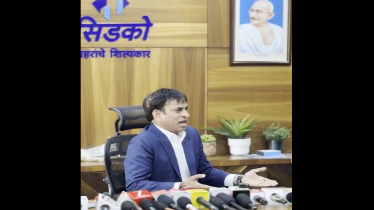 Navi Mumbai International Airport International Commercial Flights March 2026 CIDCO MD Vijay Singhal Update