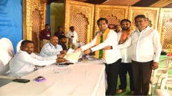 Krishnaraj Mahadik : कोल्हापूरात महायुतीचा जागा वाटपाचा घोळ सुरू असताना ‘या’ खासदार पुत्राचा अर्ज दाखल…