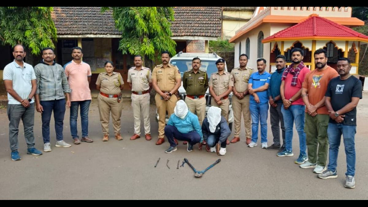 Police team with the arrested accused