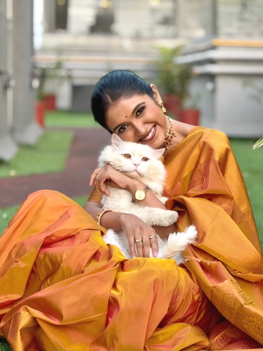 Rinku Rajguru Orange Saree Look