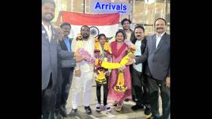 Shweta Kove, who returned after winning a gold medal in the 'Asian Youth Para Games 2025', is at Nagpur airport; absence of administration