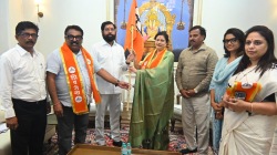 मनसेकडून तिकीट कापले जाताच स्नेहल जाधव यांचा शिवसेनेत प्रवेश