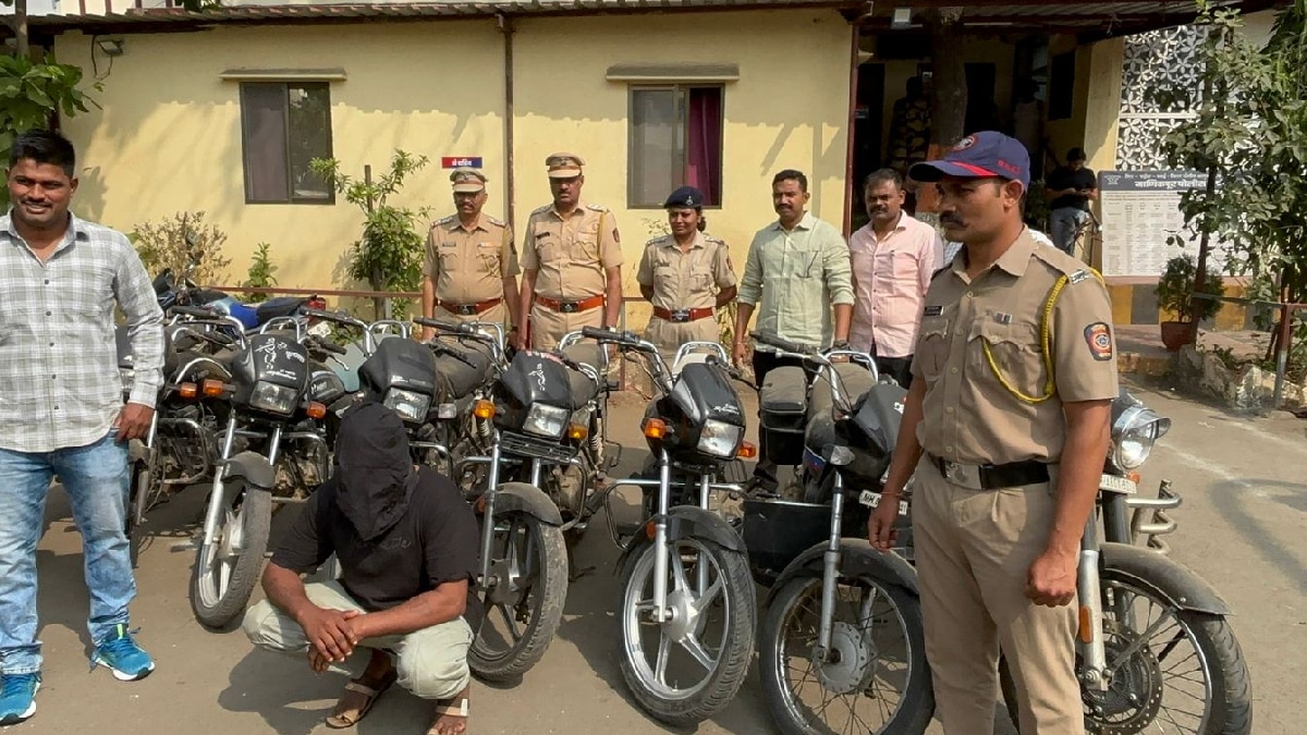 वसई-नालासोपारा-विरार परिसरातील चोरीला गेलेल्या ७ स्प्लेंडर आणि १ बुलेट मोटारसायकल जप्त आरोपीला पुण्यातून अटक Image Source : Loksatta.com