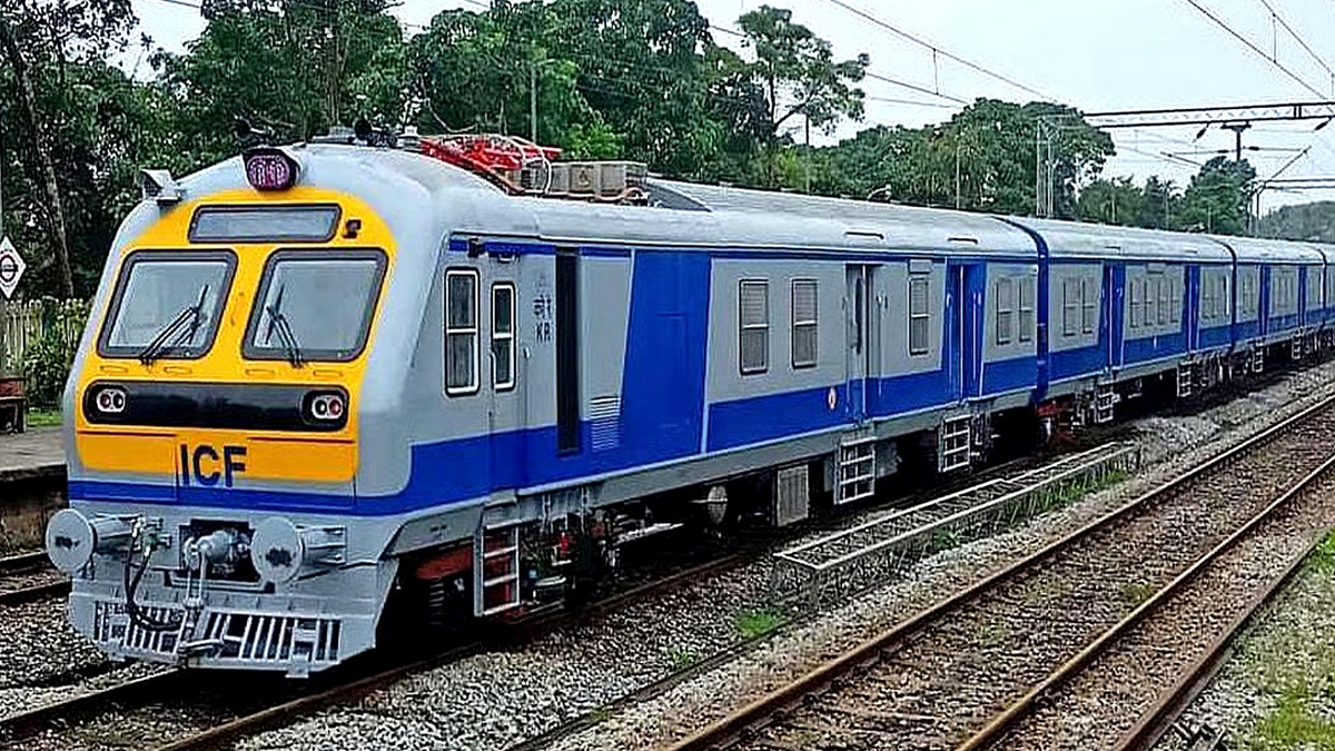 Badnera-Nashik MEMU Train : आनंद वार्ता… बडनेरा–नाशिक रोड अनारक्षित ...