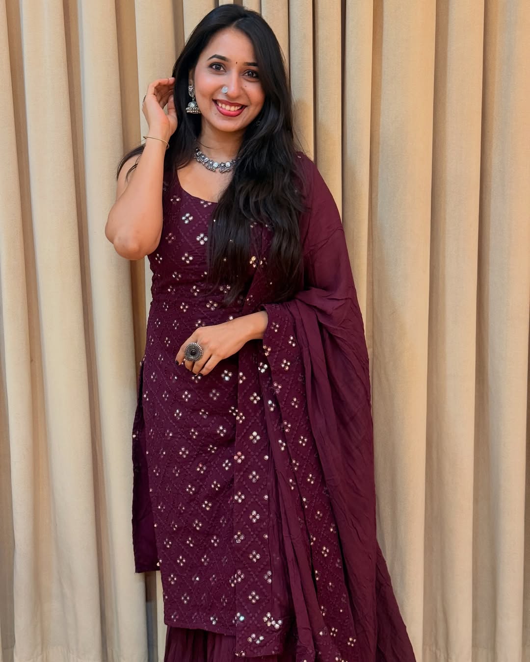 actress richa agnihotri got engaged