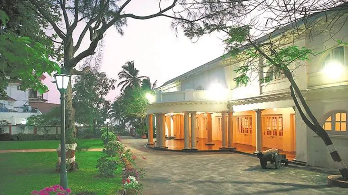 raj bhavan name change