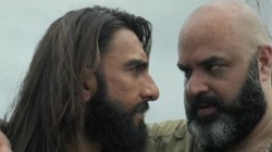 ‘धुरंधर’ने १५ दिवसांत जगभरात किती कोटींची केली कमाई? ऋषभ शेट्टीच्या ‘कांतारा: चॅप्टर १’ला मागे टाकणार?