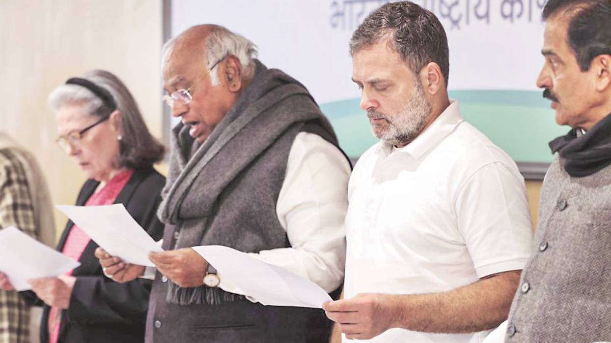 Kharge announces protest on MGNREGA