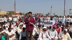 Manmad Indore Railway : मनमाड – इंदूर रेल्वे मार्गाच्या भूसंपादनास विरोध.. शेतकरी पुन्हा रस्त्यावर